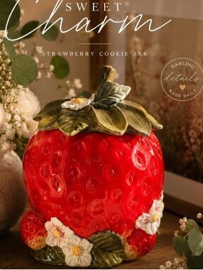 🌟 Corner Ruby Strawberry Cookie Jar